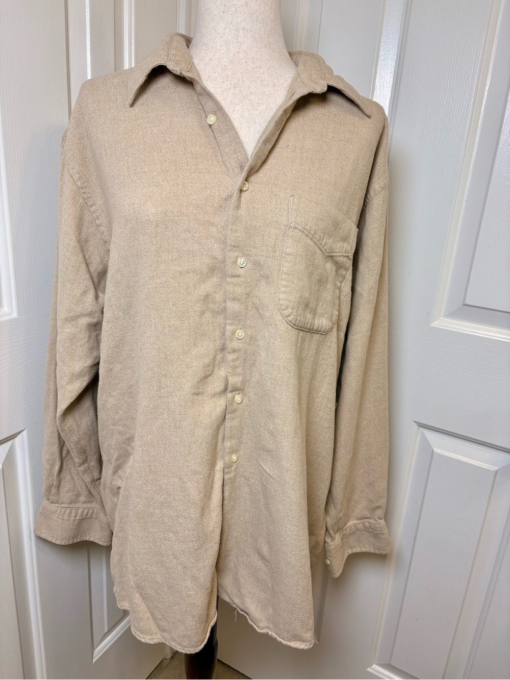 Forsyth of Canada Beige Cotton Button Down Shirt Classic Workwear Office Large